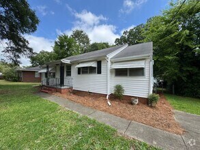 Building Photo - 3/1 House in West Rome with bonus room- $1...