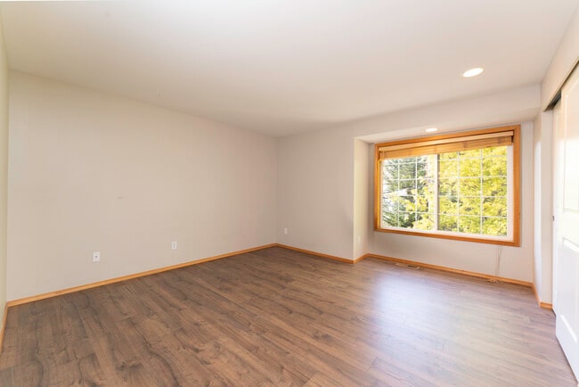 Building Photo - 1625 S Weller St