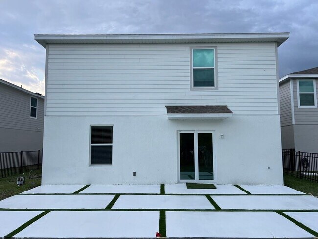 Building Photo - 12121 Monterey Pine Ln