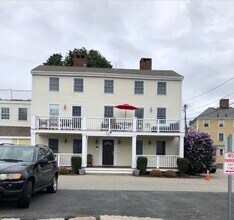 Building Photo - 4 Blaney St