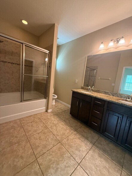 Building Photo - 7001 Interbay Blvd