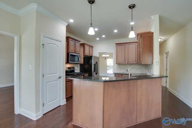 Building Photo - 2505 Caldwell Park Ct SE