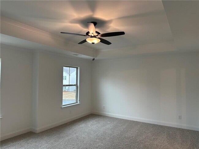 Building Photo - 2955 Vinca Dr