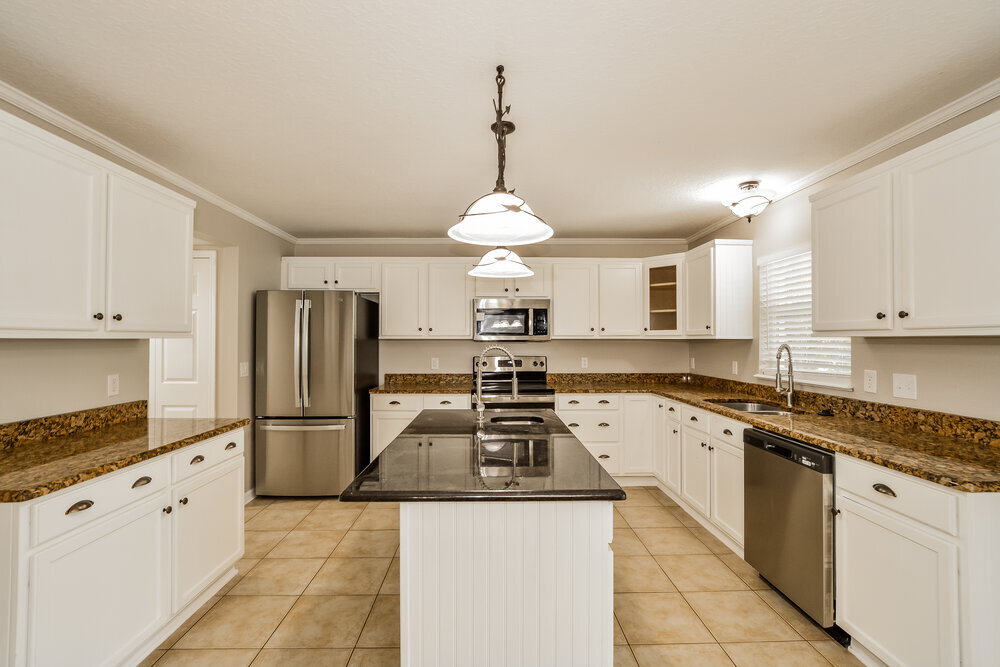Building Photo - 685 Red Pepper Loop