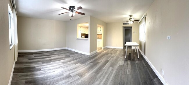 Building Photo - 323 Tuscany F