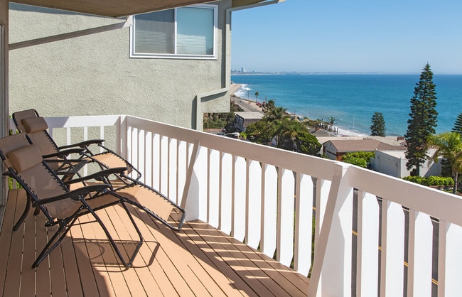 Upper Balcony - 18109 Coastline Dr