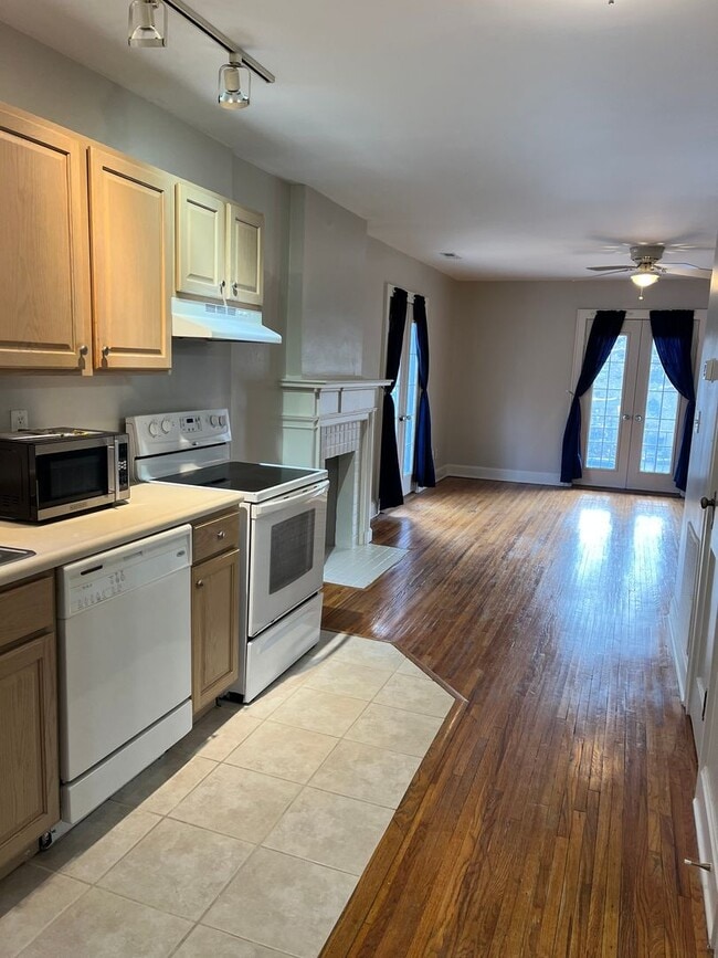 Building Photo - MS E Main Apartments