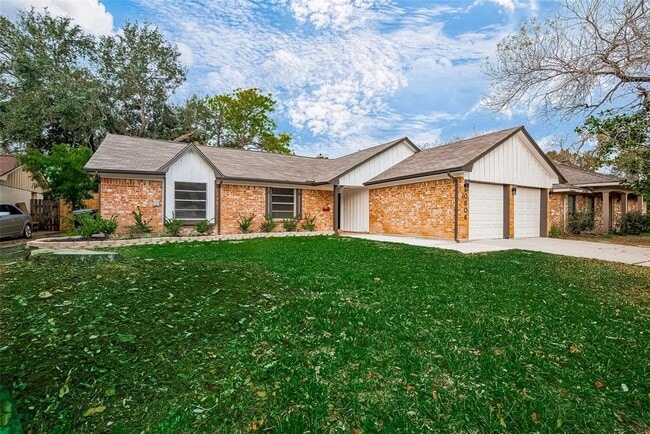 Building Photo - 10806 Silkwood Dr