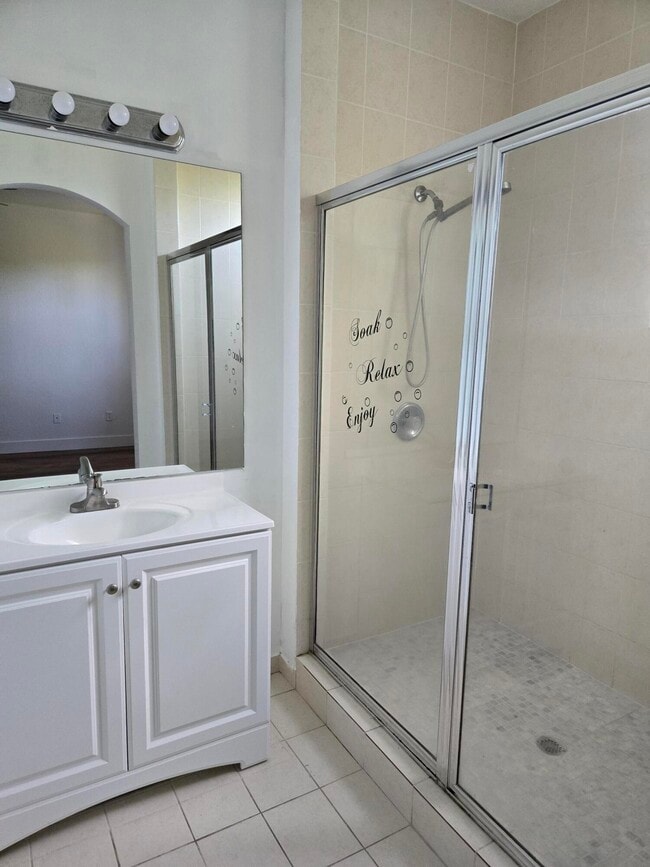 Building Photo - 4944 Leeward Ln