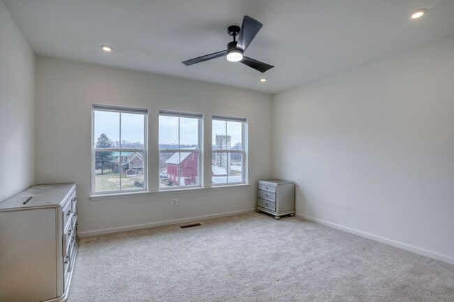 Building Photo - 345 Andrew Ct