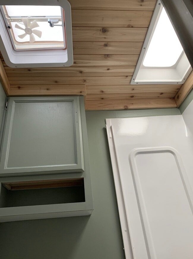 Building Photo - 755 Elmhurst Dr