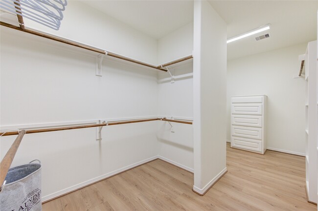 Building Photo - 14467 Basalt Ln