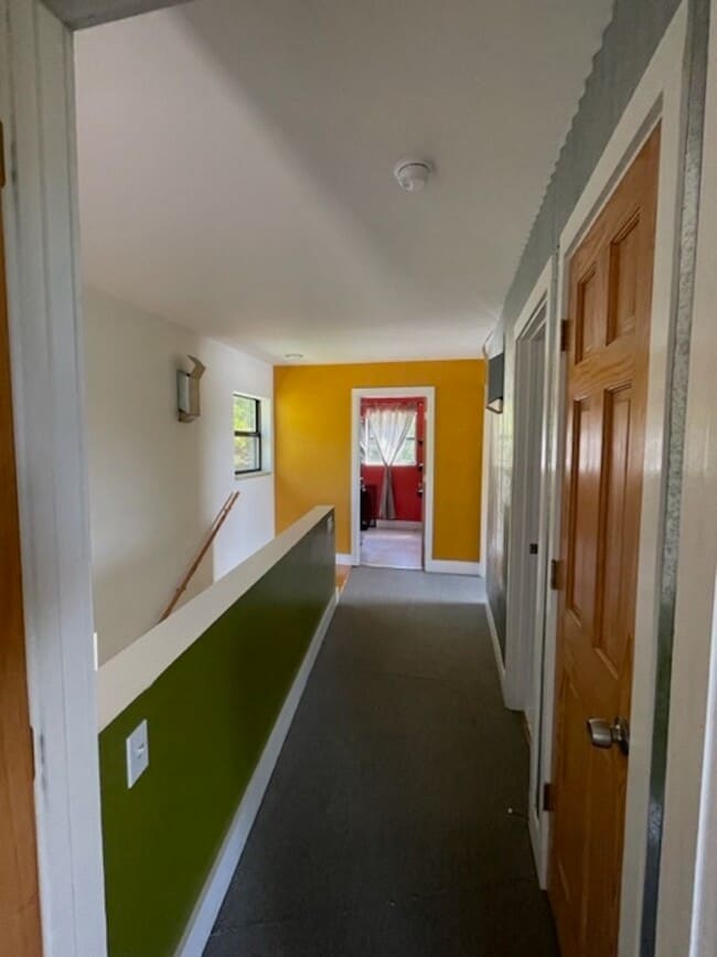 Building Photo - 484 S Mashburn Ave