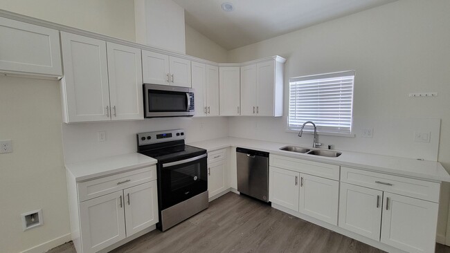 Building Photo - 5000 Ava Angele Court