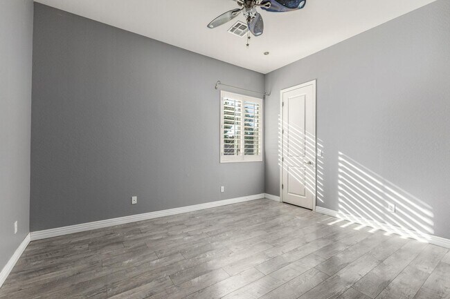 Building Photo - 27414 N 22nd Ln