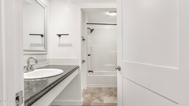 Building Photo - 1207 Buena Vista Blvd