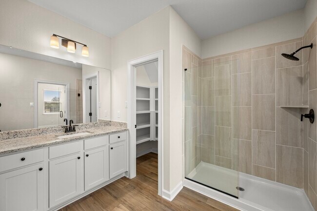 Building Photo - 3029 Sorrento Hl Dr