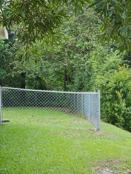 Fenced backyard - 419 Rams Rd