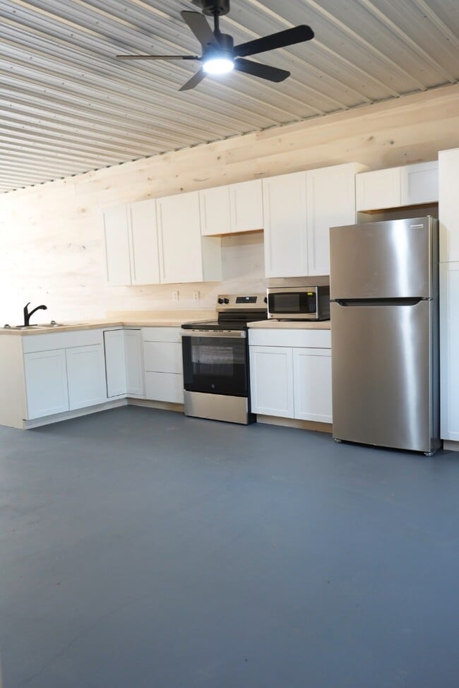 Building Photo - 64 Ted Gran Ln