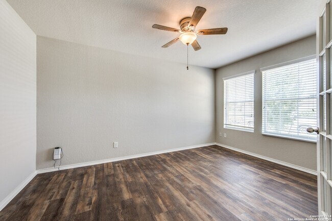 Building Photo - 308 Lonestar Gait