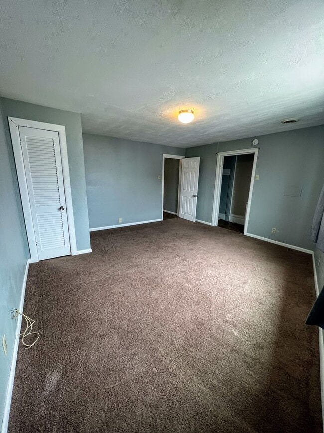 Building Photo - 2332 Arlington Ave