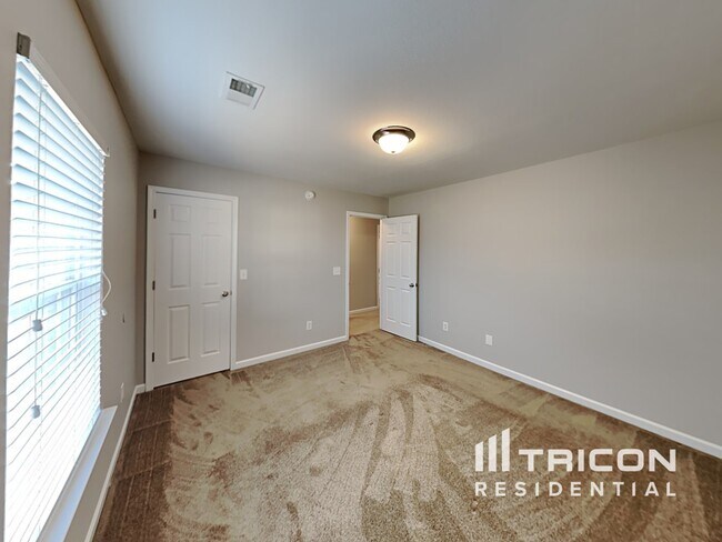 Building Photo - 543 Silver Spoon Ln