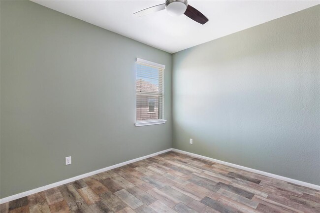 Building Photo - 2324 Vineyard Terrace Ln