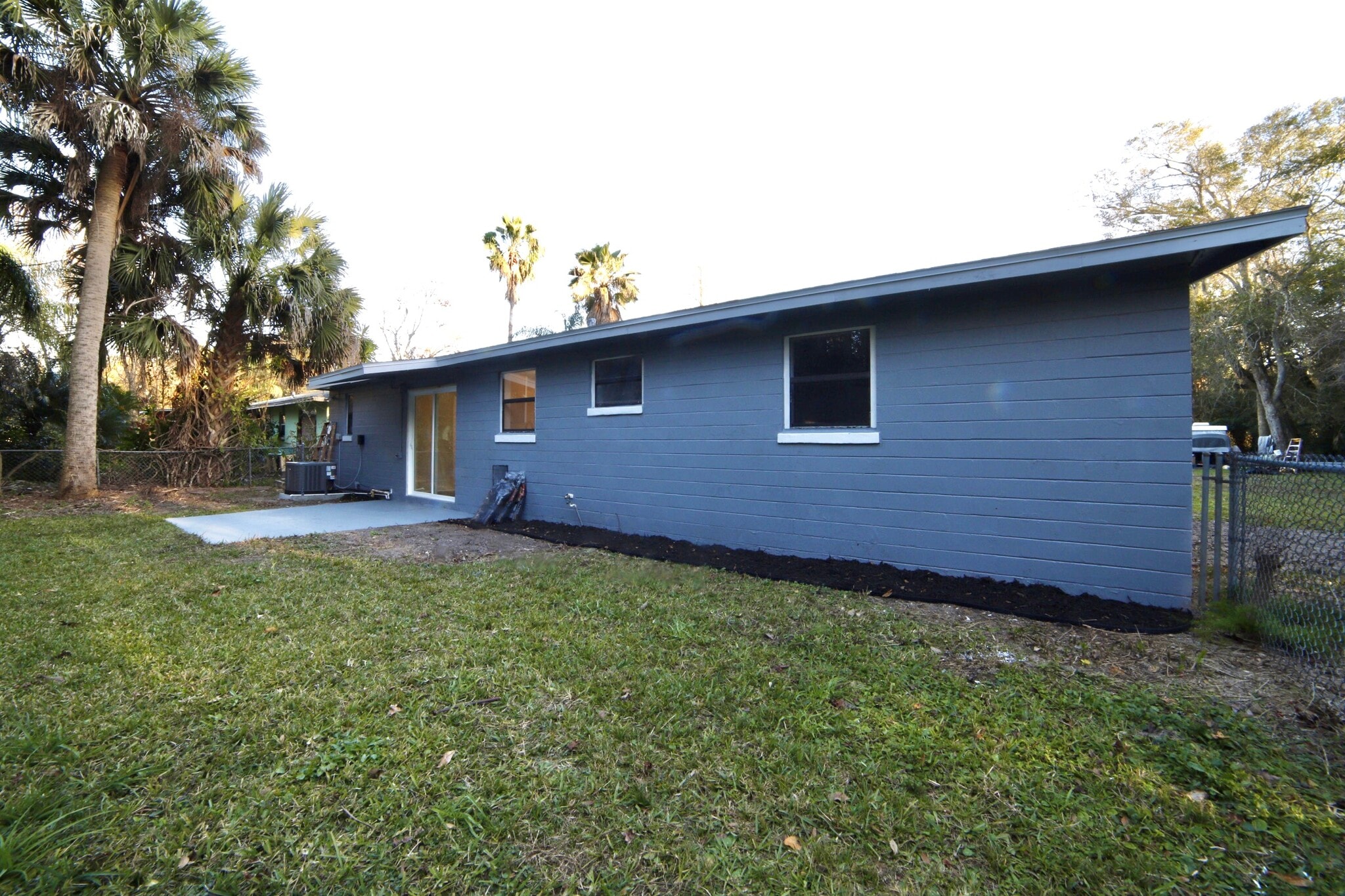 Back Yard - 113 Astor St