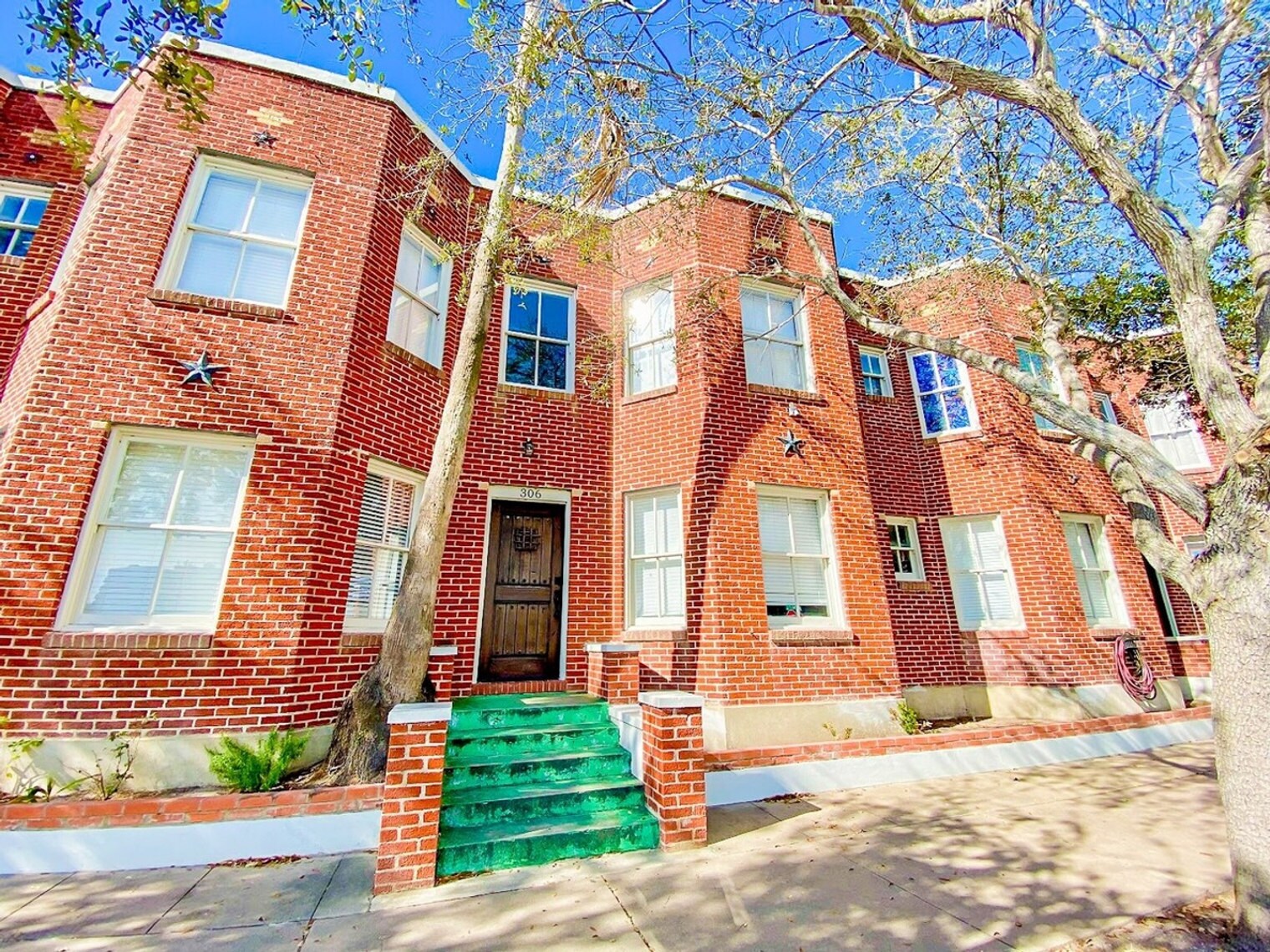 Building Photo - 306 Power St
