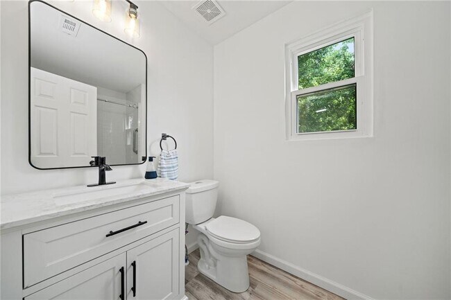 Building Photo - 151 Nacoochee Way