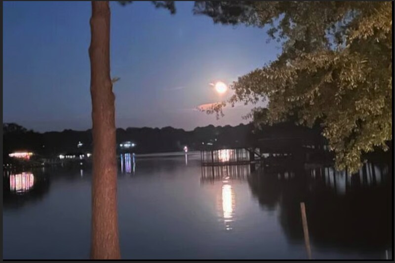 Building Photo - 122 Tucker Dr