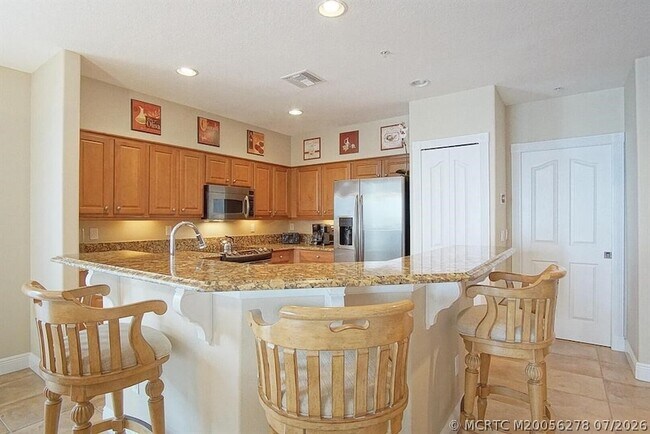 Building Photo - 3736 NE Indian River Dr