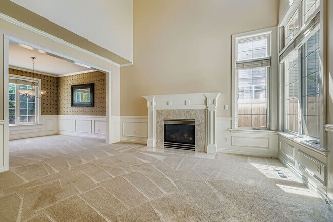 Building Photo - 4Bd/3.5Ba Sammamish House