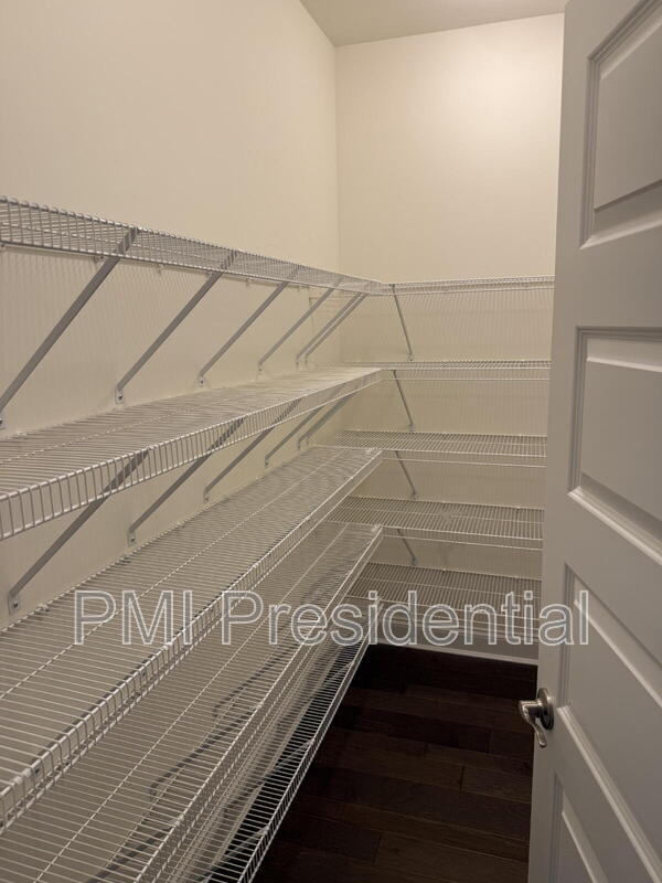 Building Photo - 17919 Stonewolf Dr