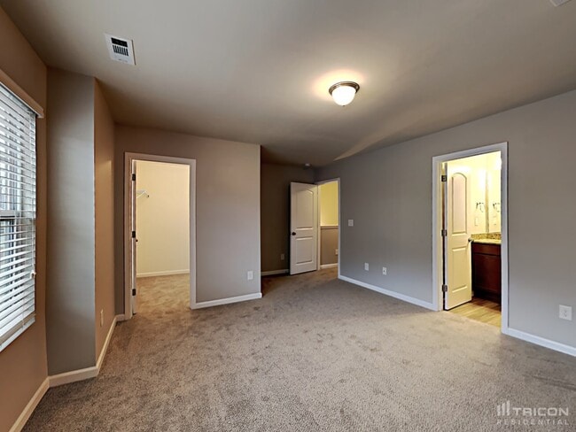 Building Photo - 2047 Aragon Lane