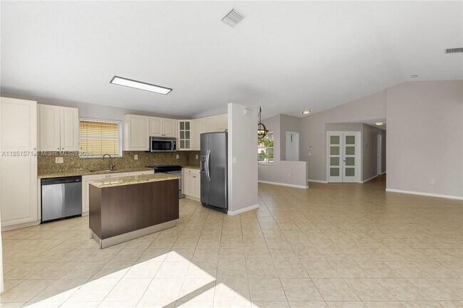 Building Photo - 363 NW 158th Ave