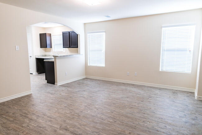 Building Photo - 1708 Bobolink