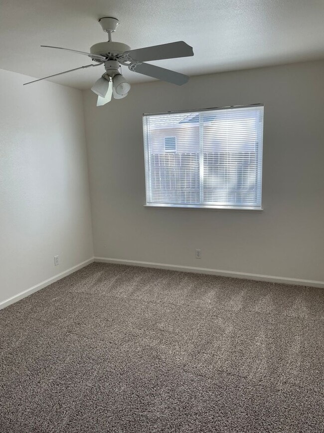 Building Photo - 3 Bedroom, 2 Bathroom House with a 2-Car Garage