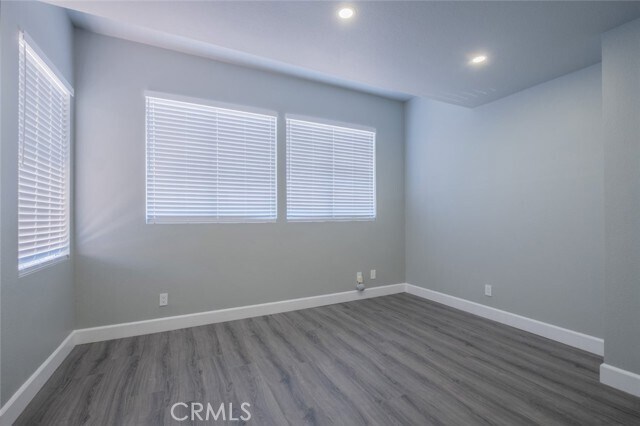 Building Photo - 2052 Chenault Pl