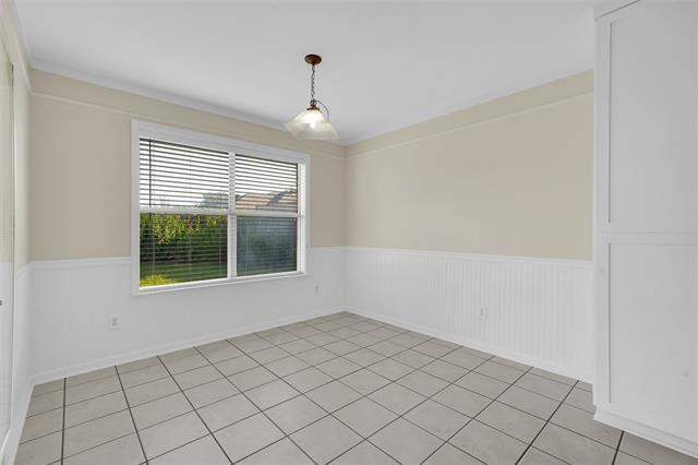 Building Photo - 3115 Creekside Dr