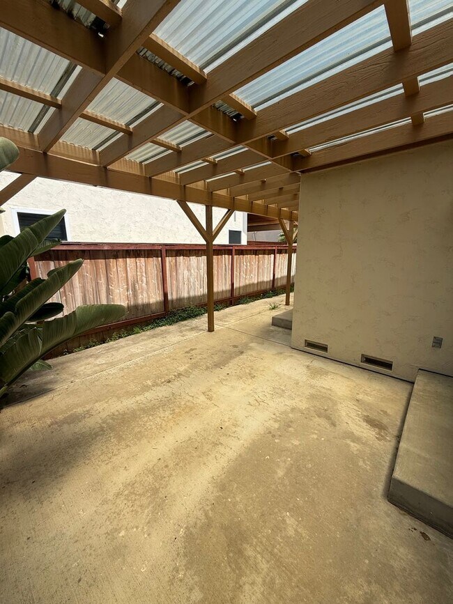 Building Photo - Beautiful Home in Pacific Beach