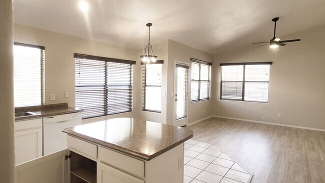 Building Photo - REMODELED 3-BEDROOM BY SAN TAN MALL