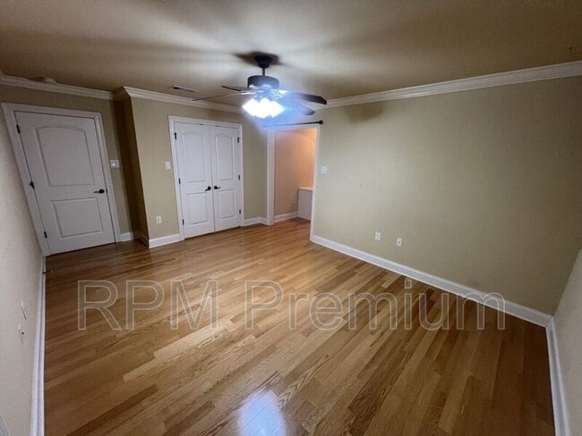 Building Photo - 17703 Shady Creek Ave