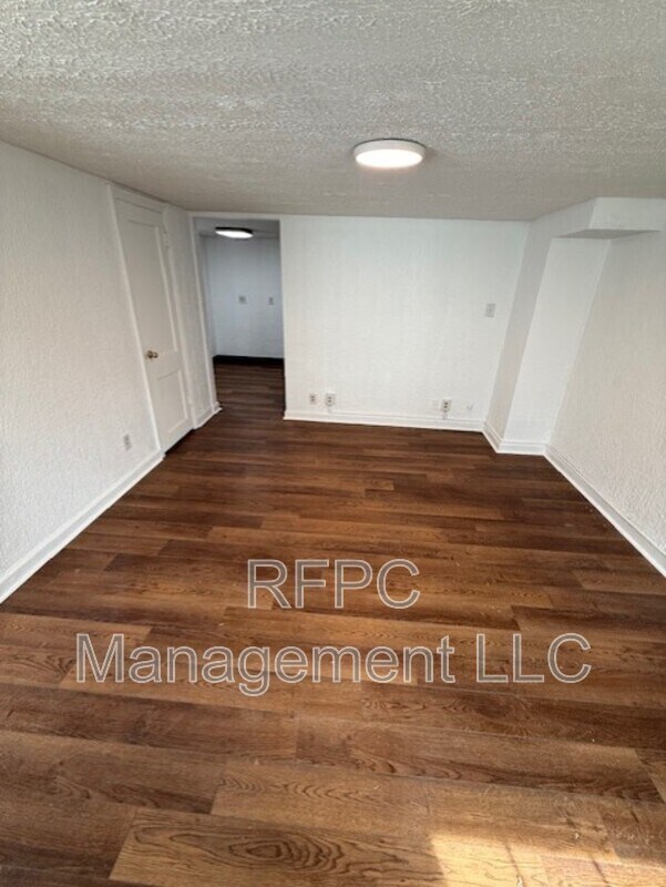 Building Photo - 1809 Jefferson St