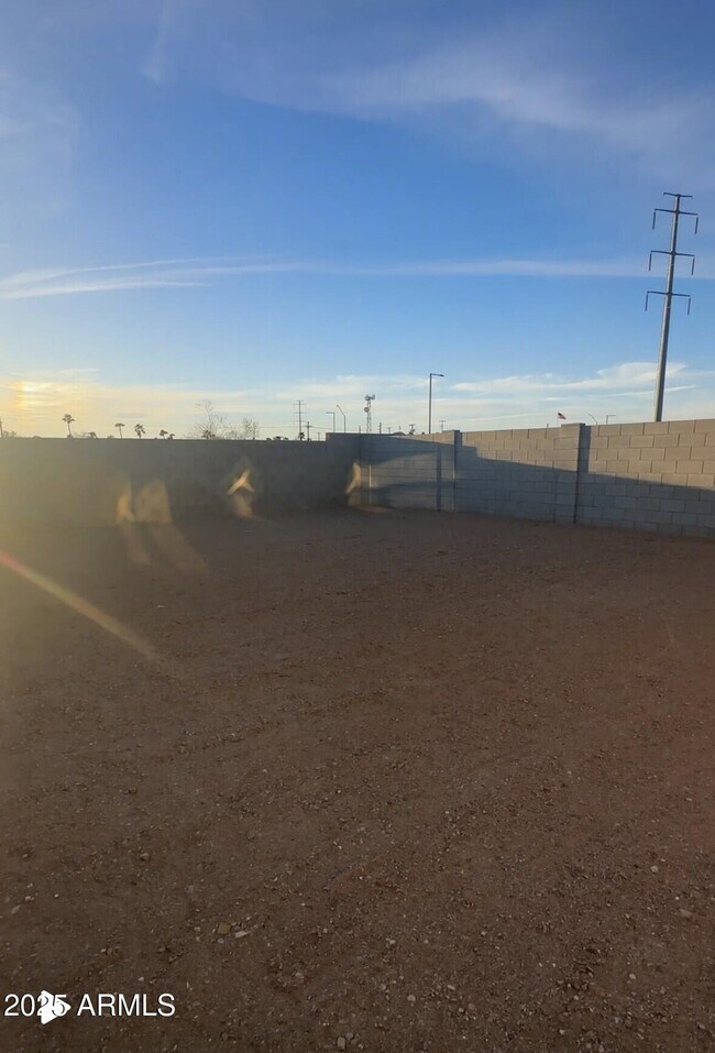 Building Photo - 2026 S 242nd Ave