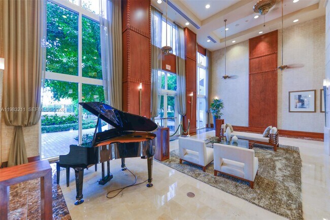 Building Photo - 19501 W Country Club Dr