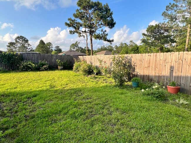 Building Photo - 2180 Ranch Dr