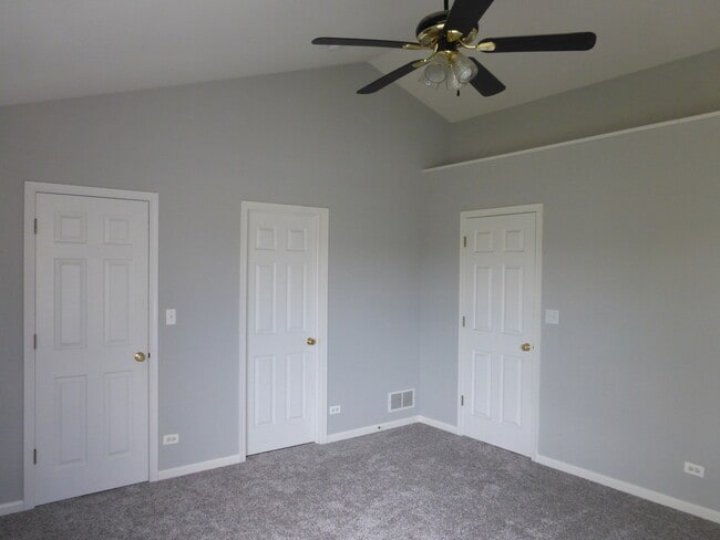 Building Photo - 4676 Magnolia Ln