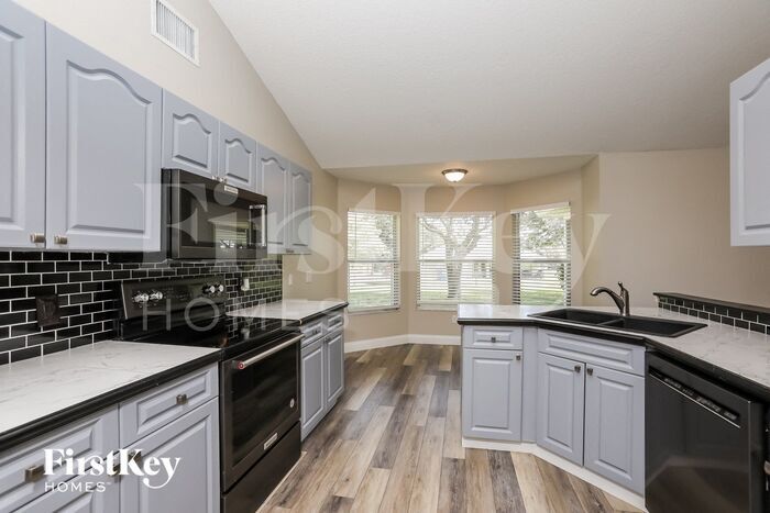 Building Photo - 14123 Winterdale Dr