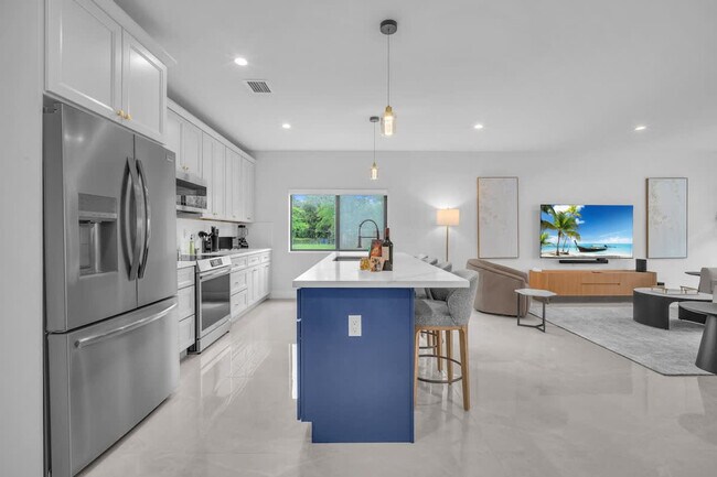 Building Photo - 2951 NW 13th St